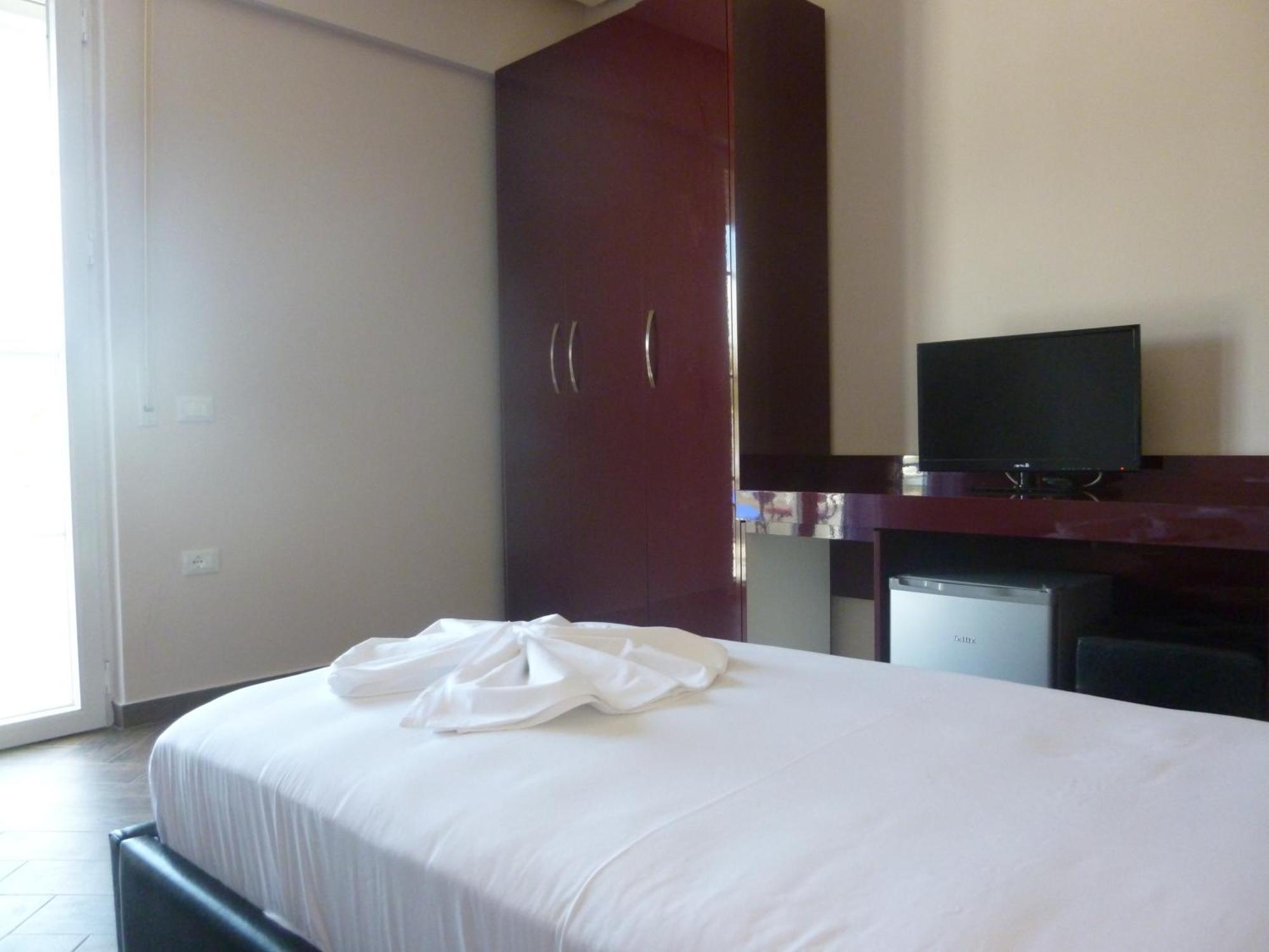Villamaria Hotel Zverneci Eksteriør billede
