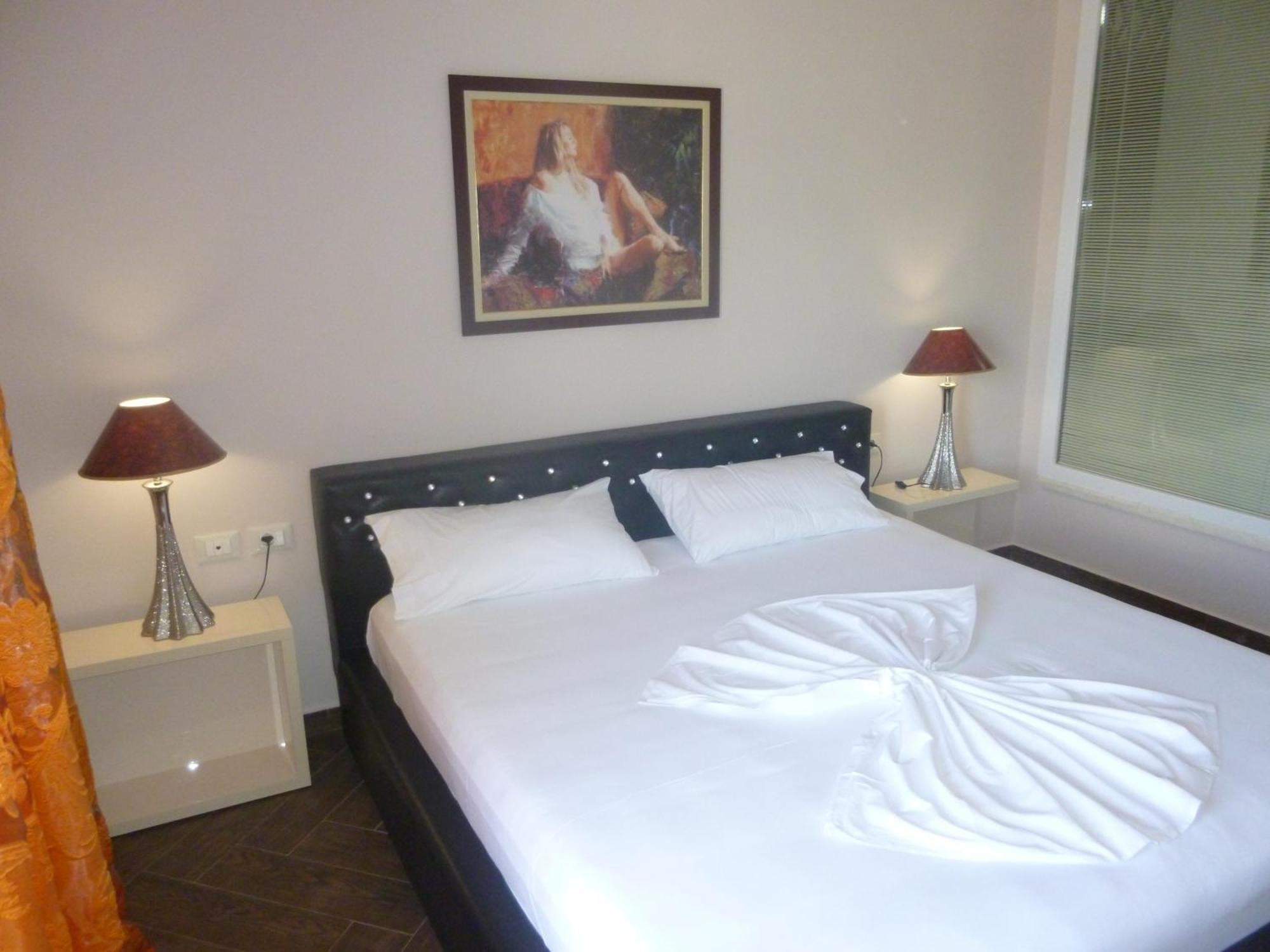Villamaria Hotel Zverneci Eksteriør billede