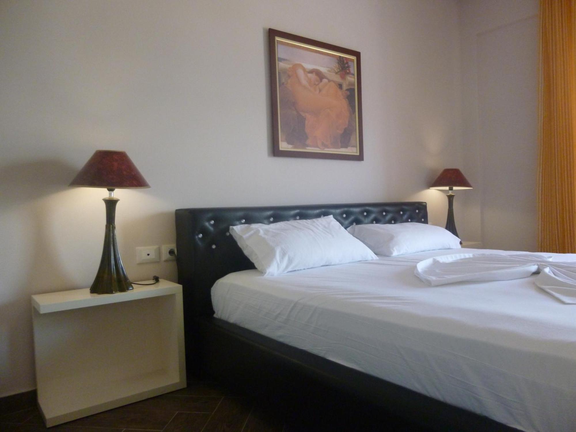 Villamaria Hotel Zverneci Eksteriør billede
